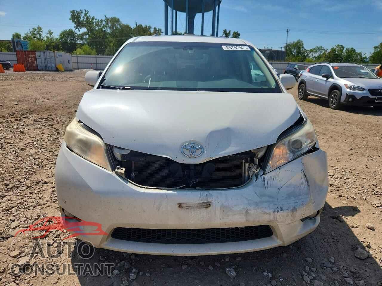 TOYOTA SIENNA 2011 - 5TDDK3DC3BS029025