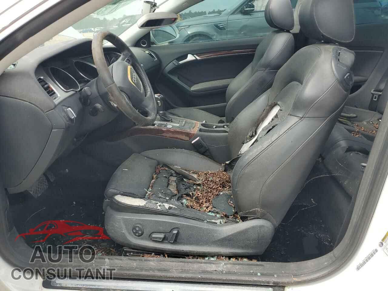 AUDI A5 2012 - WAULFAFRXCA004074