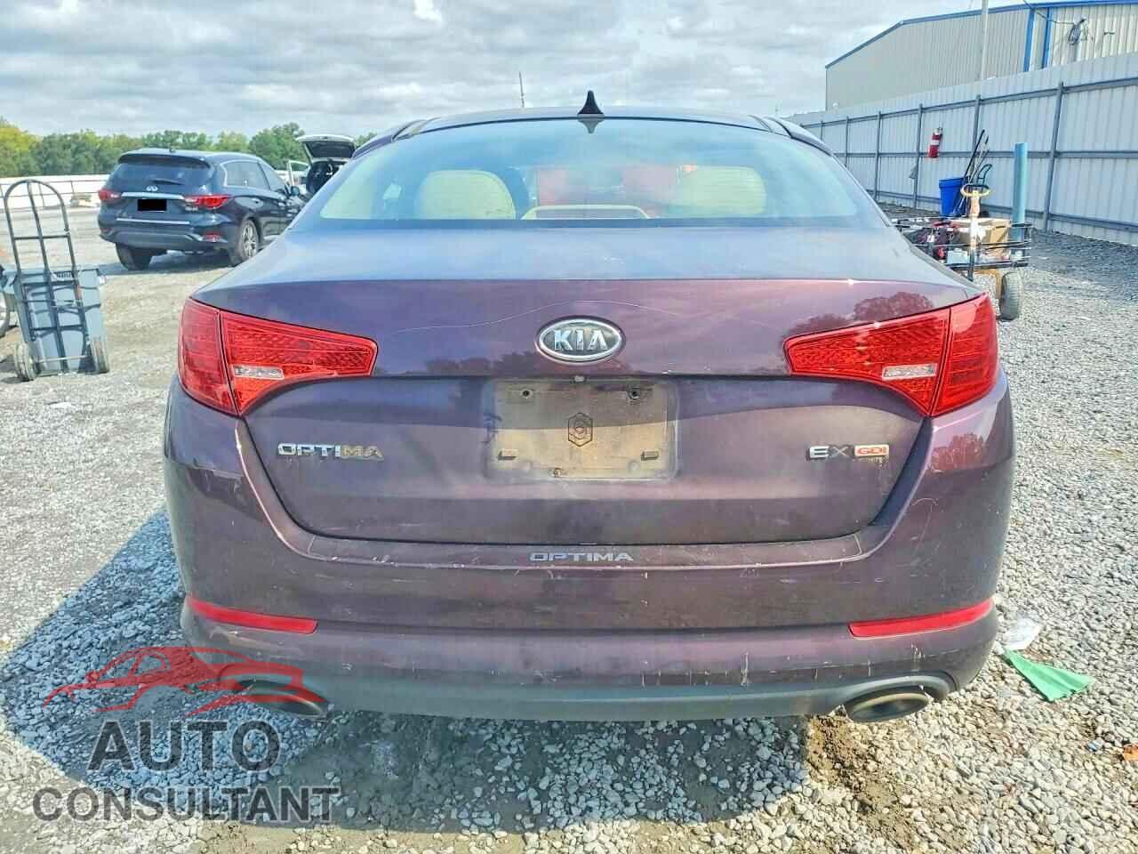 KIA OPTIMA 2011 - KNAGN4A75B5120768