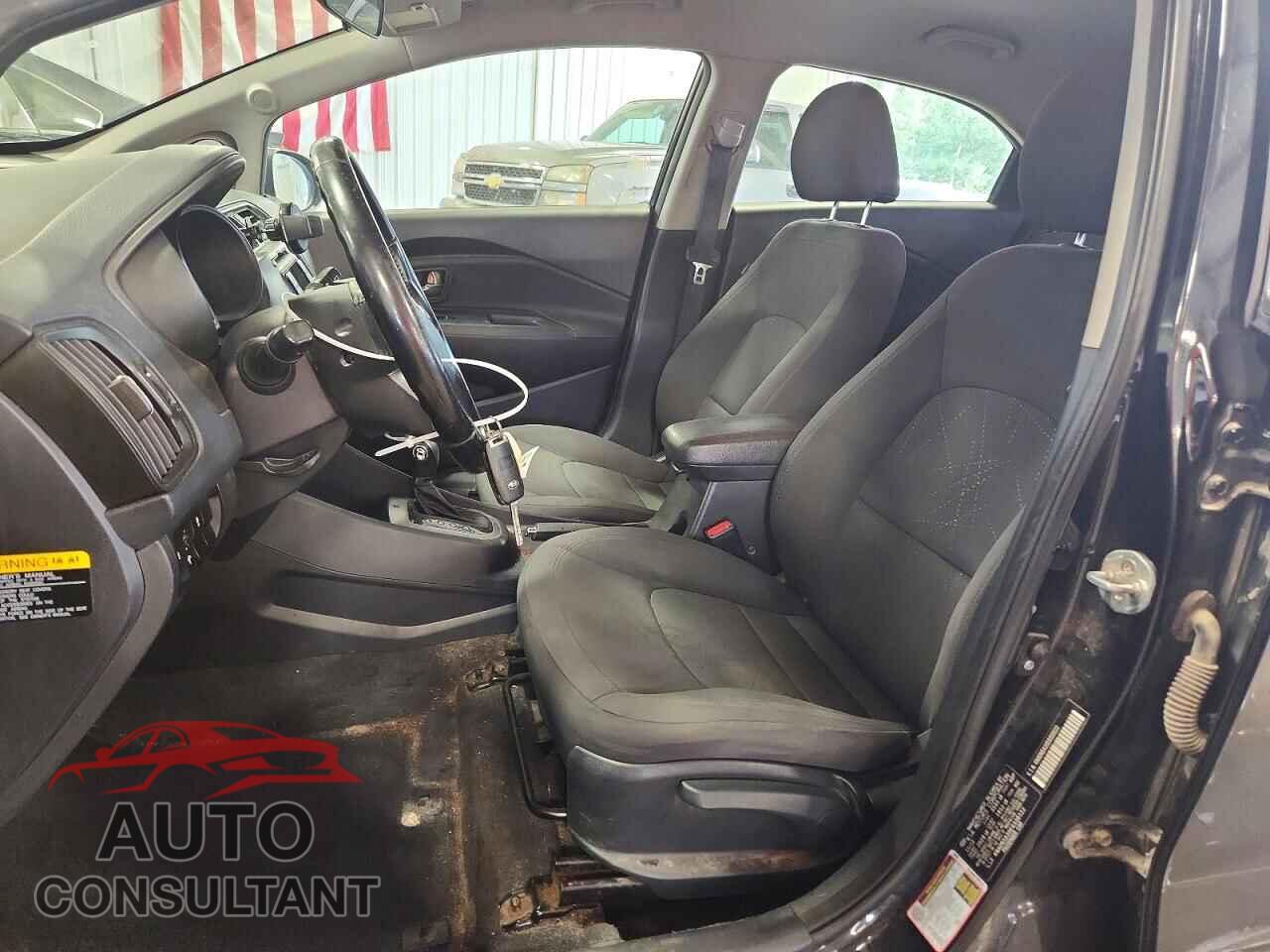 KIA RIO 2014 - KNADN5A30E6338122