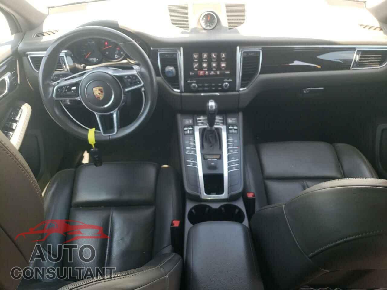 PORSCHE MACAN 2017 - WP1AA2A54HLB04703