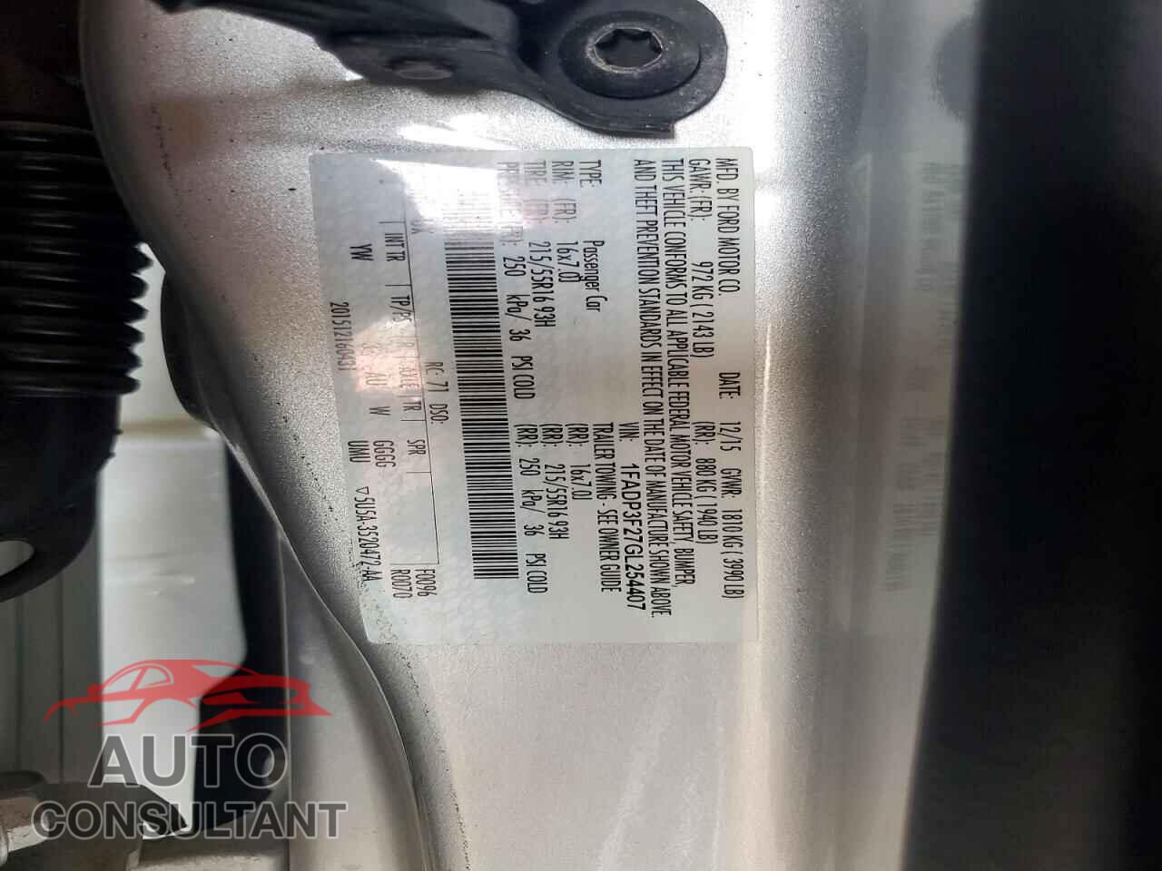 FORD FOCUS 2016 - 1FADP3F27GL254407