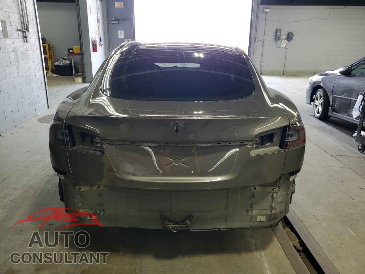 TESLA MODEL S 2016 - 5YJSA1E24GF129201