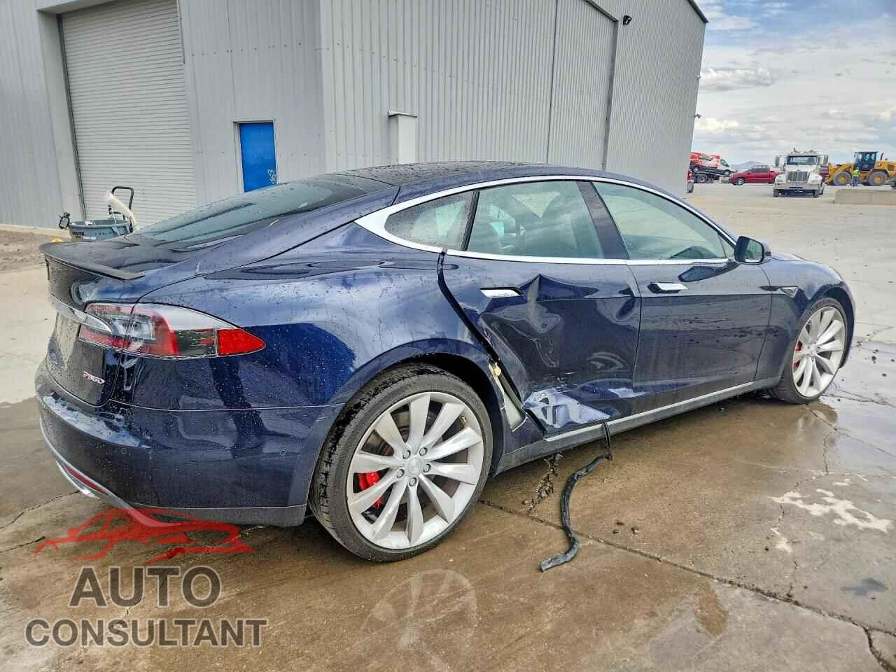 TESLA MODEL S 2014 - 5YJSA1H29EFP65556