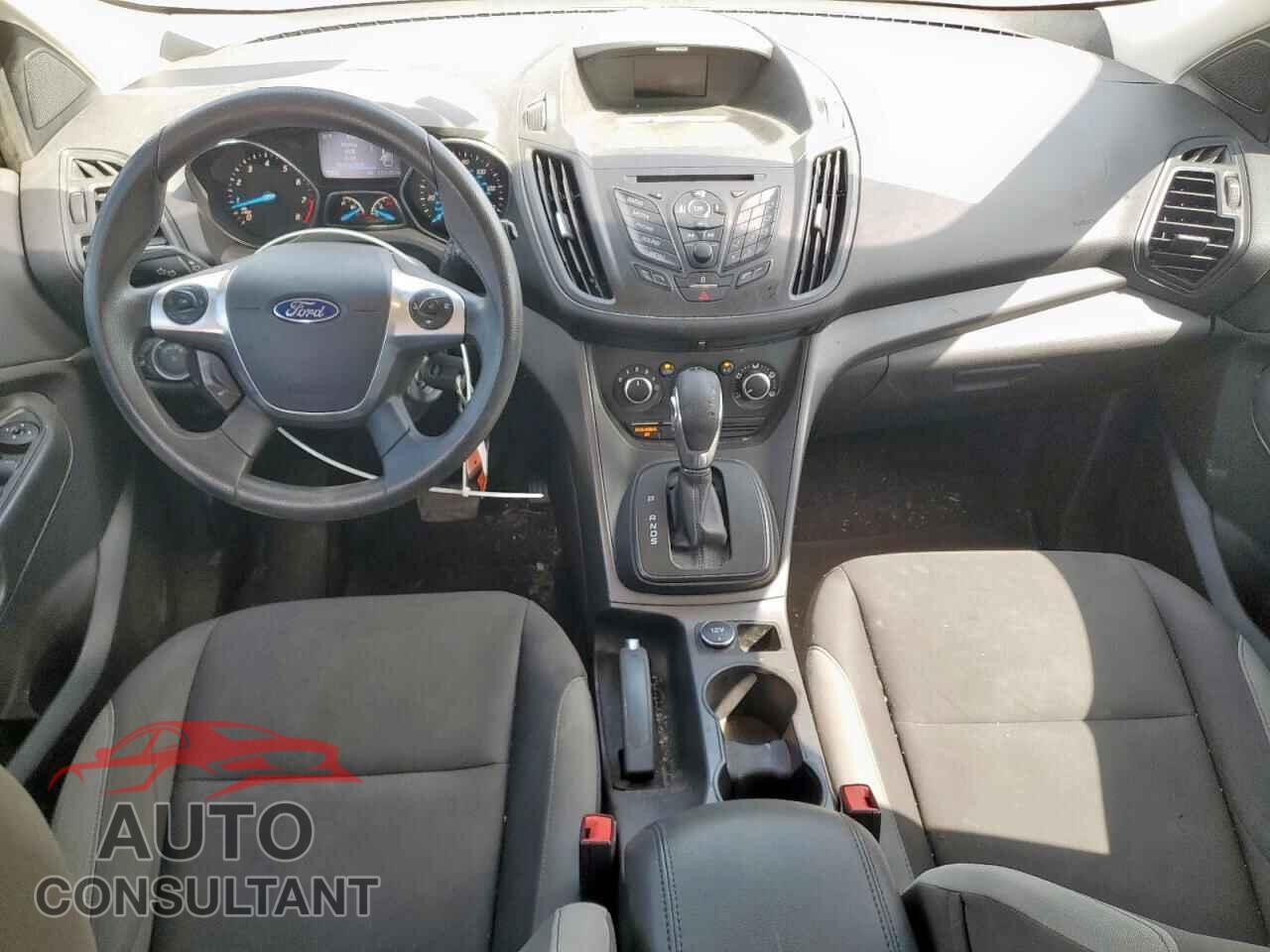 FORD ESCAPE 2016 - 1FMCU0F78GUA09842