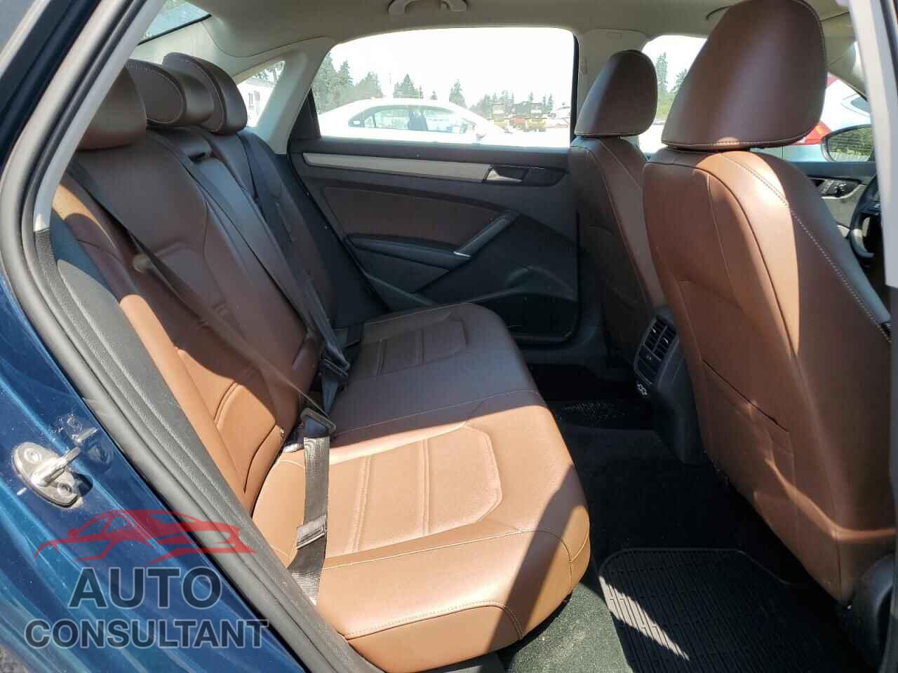 VOLKSWAGEN PASSAT 2021 - 1VWSA7A38MC007769