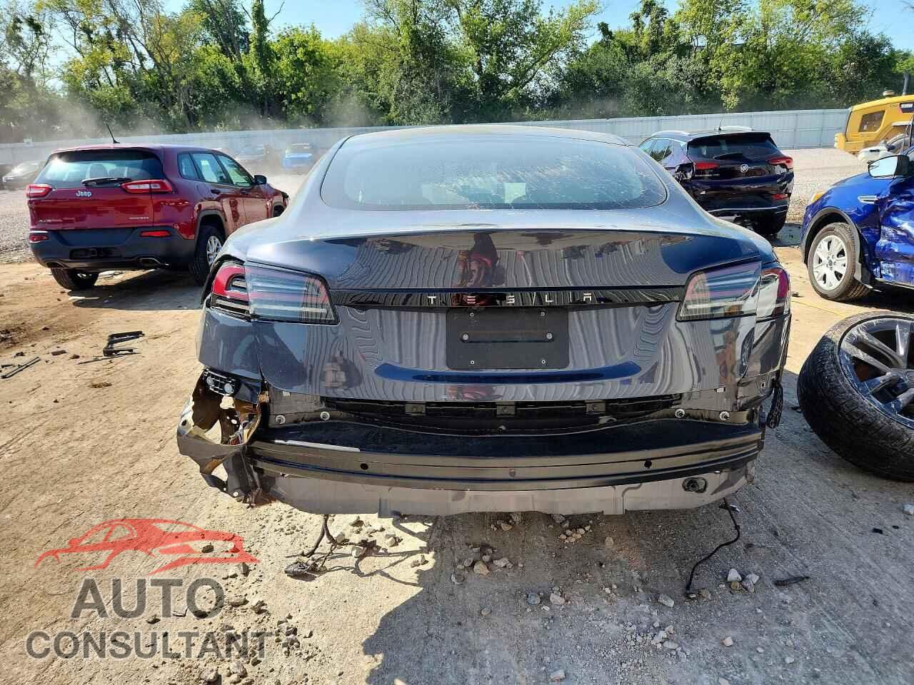 TESLA MODEL S 2023 - 5YJSA1E54PF520164