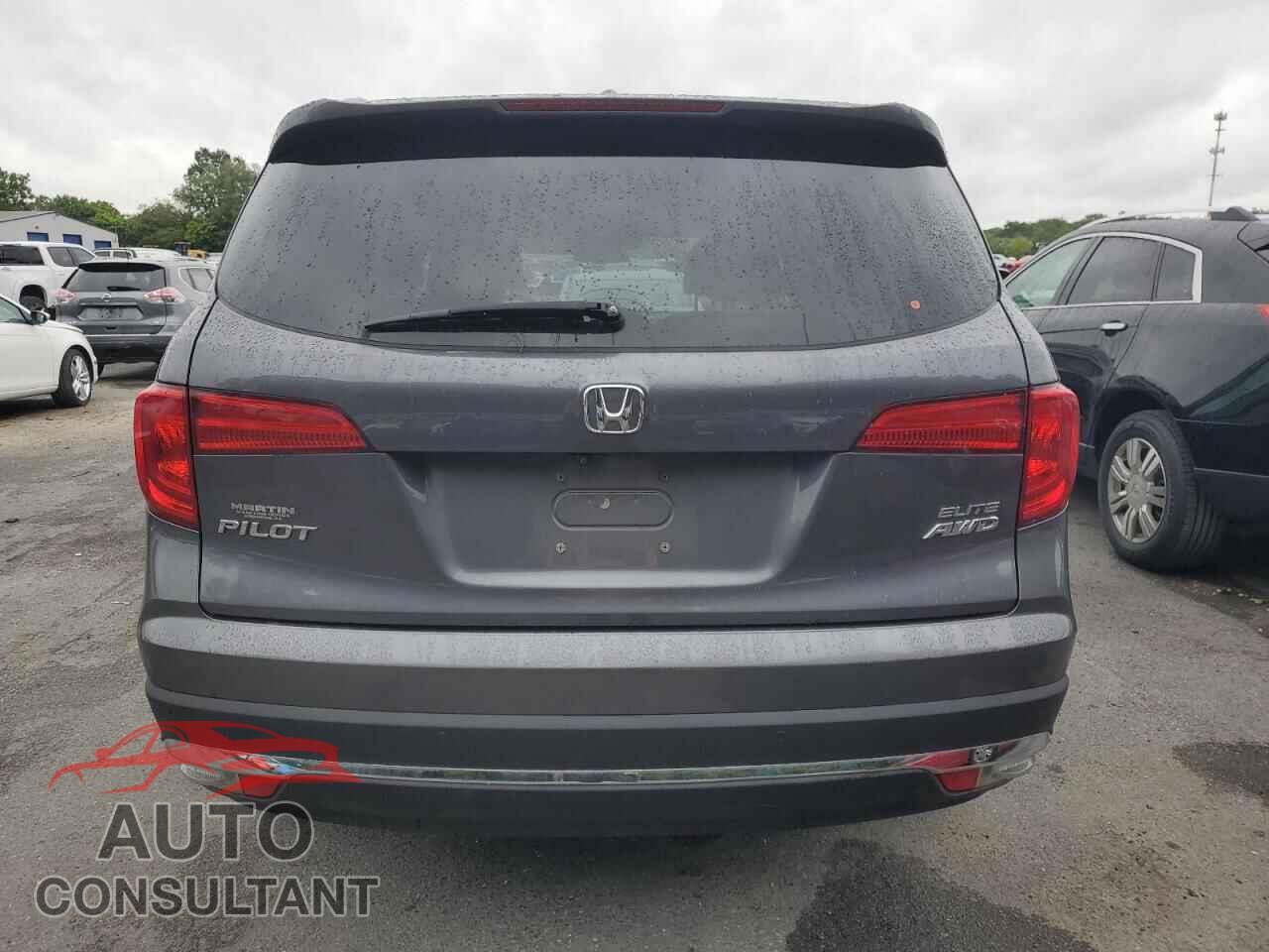 HONDA PILOT 2017 - 5FNYF6H0XHB040799