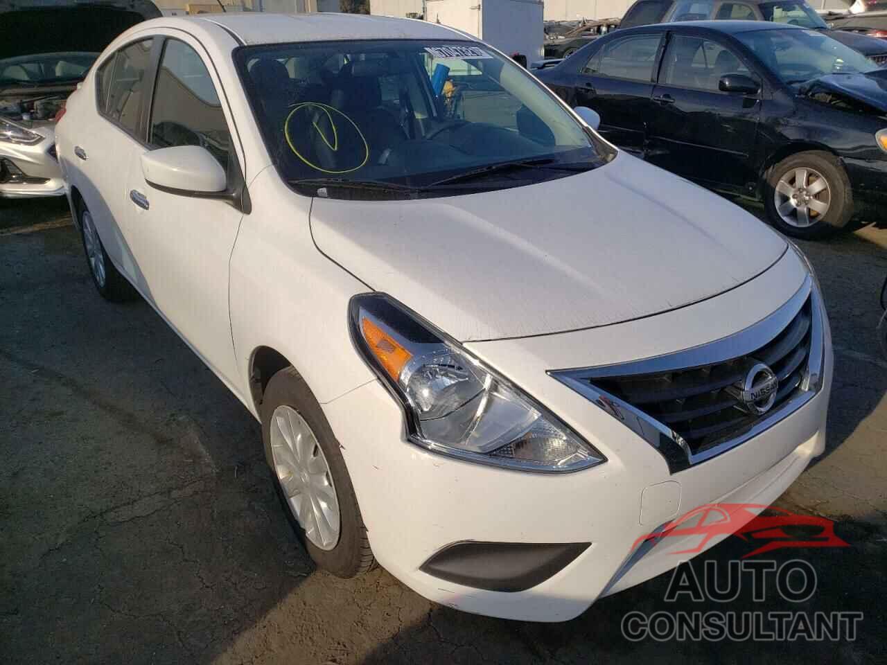 NISSAN VERSA 2019 - 3N1CN7APXKL857924