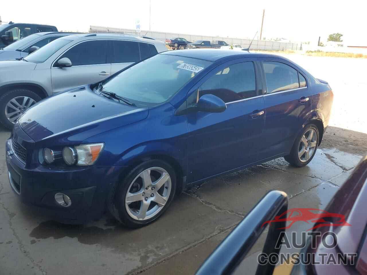 CHEVROLET SONIC 2013 - 1G1JE5SHXD4119719