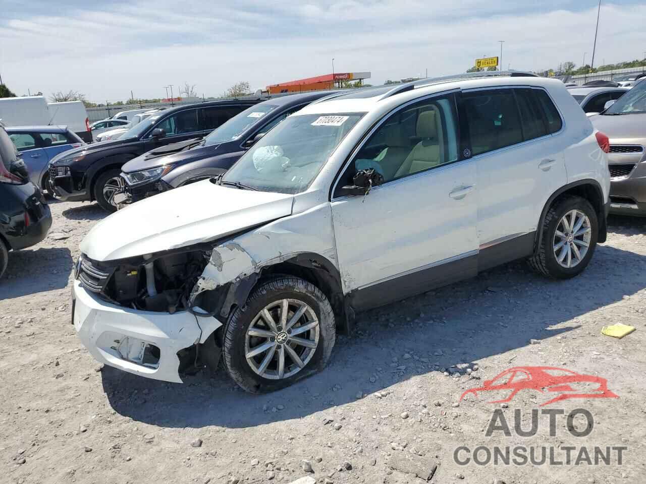 VOLKSWAGEN TIGUAN 2017 - WVGSV7AX5HW510377