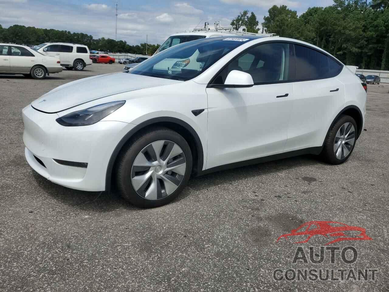 TESLA MODEL Y 2023 - 7SAYGDEE6PA204677