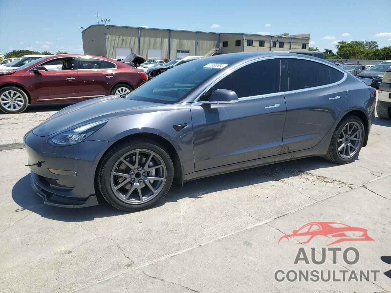 TESLA MODEL 3 2018 - 5YJ3E1EA4JF030613