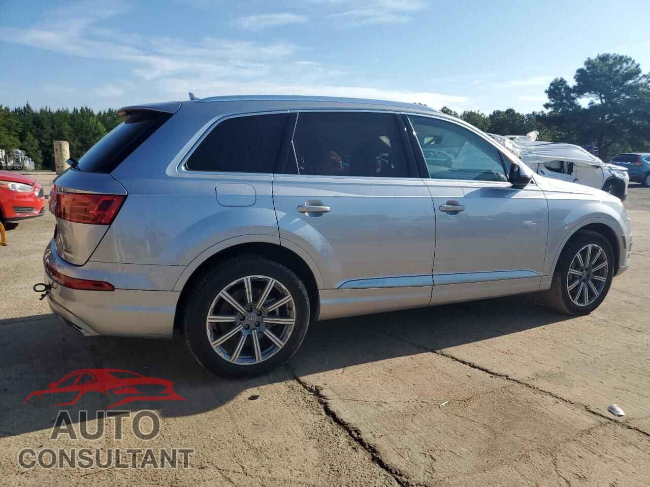AUDI Q7 2018 - WA1LABF79JD037580