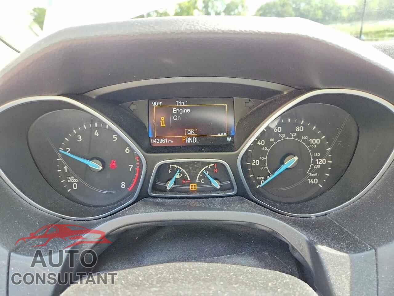 FORD FOCUS 2018 - 1FADP3F21JL279892