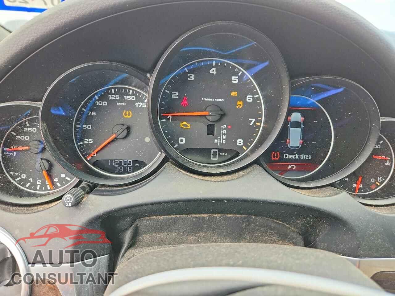 PORSCHE CAYENNE 2016 - WP1AA2A24GKA08225