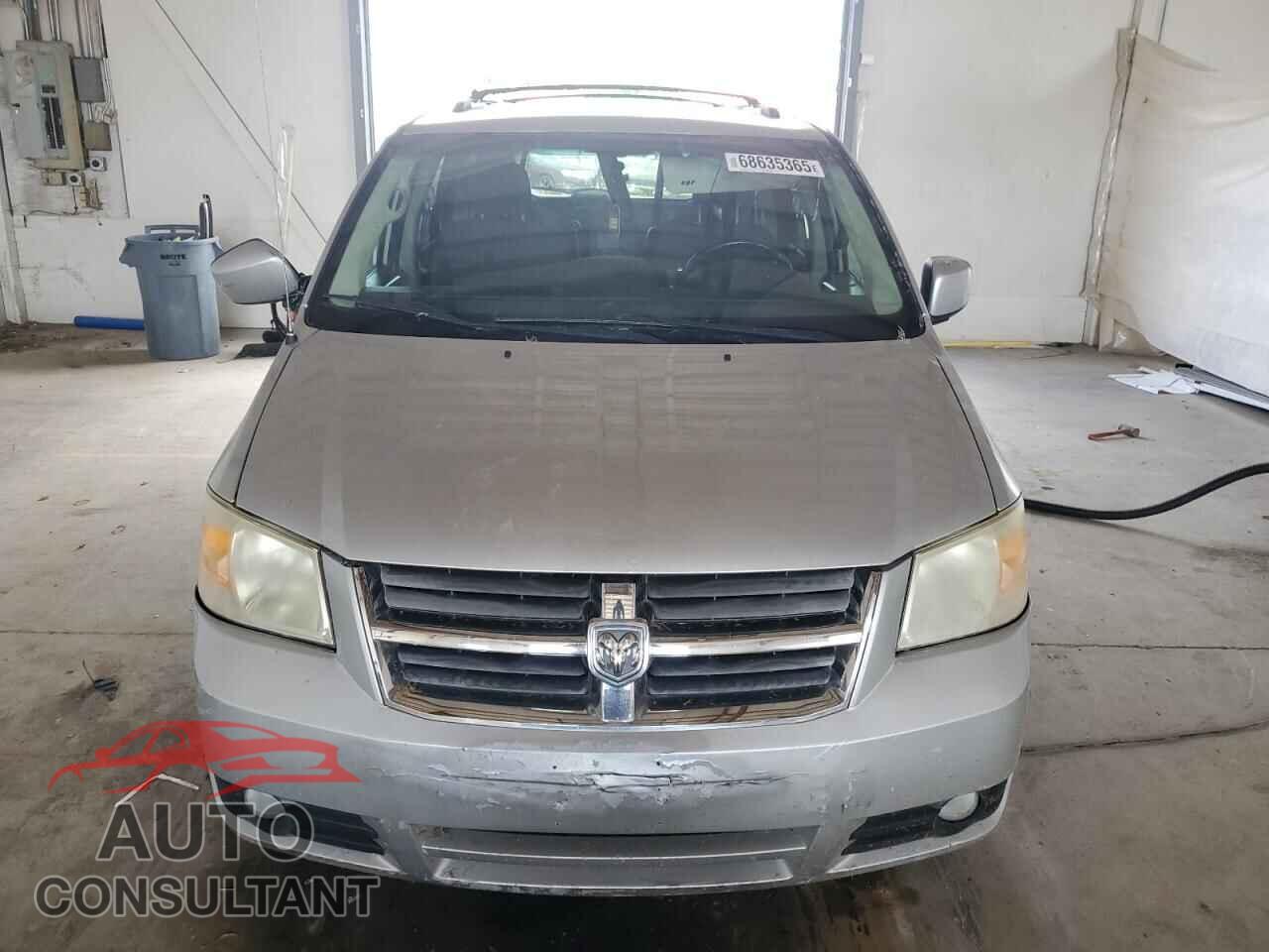 DODGE CARAVAN 2010 - 2D4RN5D12AR119140