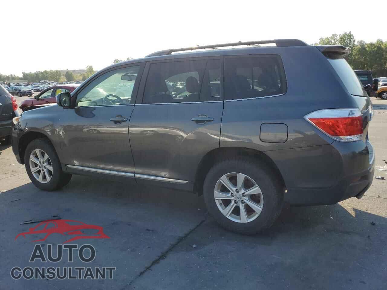 TOYOTA HIGHLANDER 2011 - 5TDBK3EH0BS064848