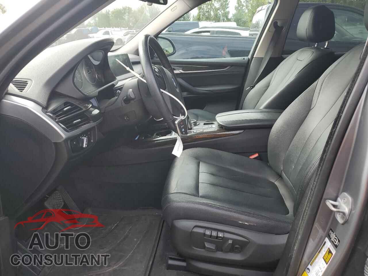BMW X5 2014 - 5UXKS4C52E0C07418