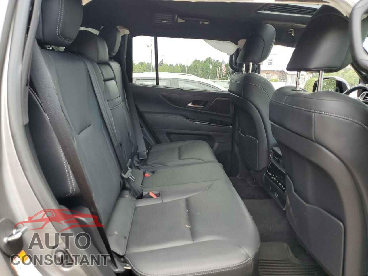 LEXUS LX 600 BAS 2023 - JTJGB7CX6P4028010