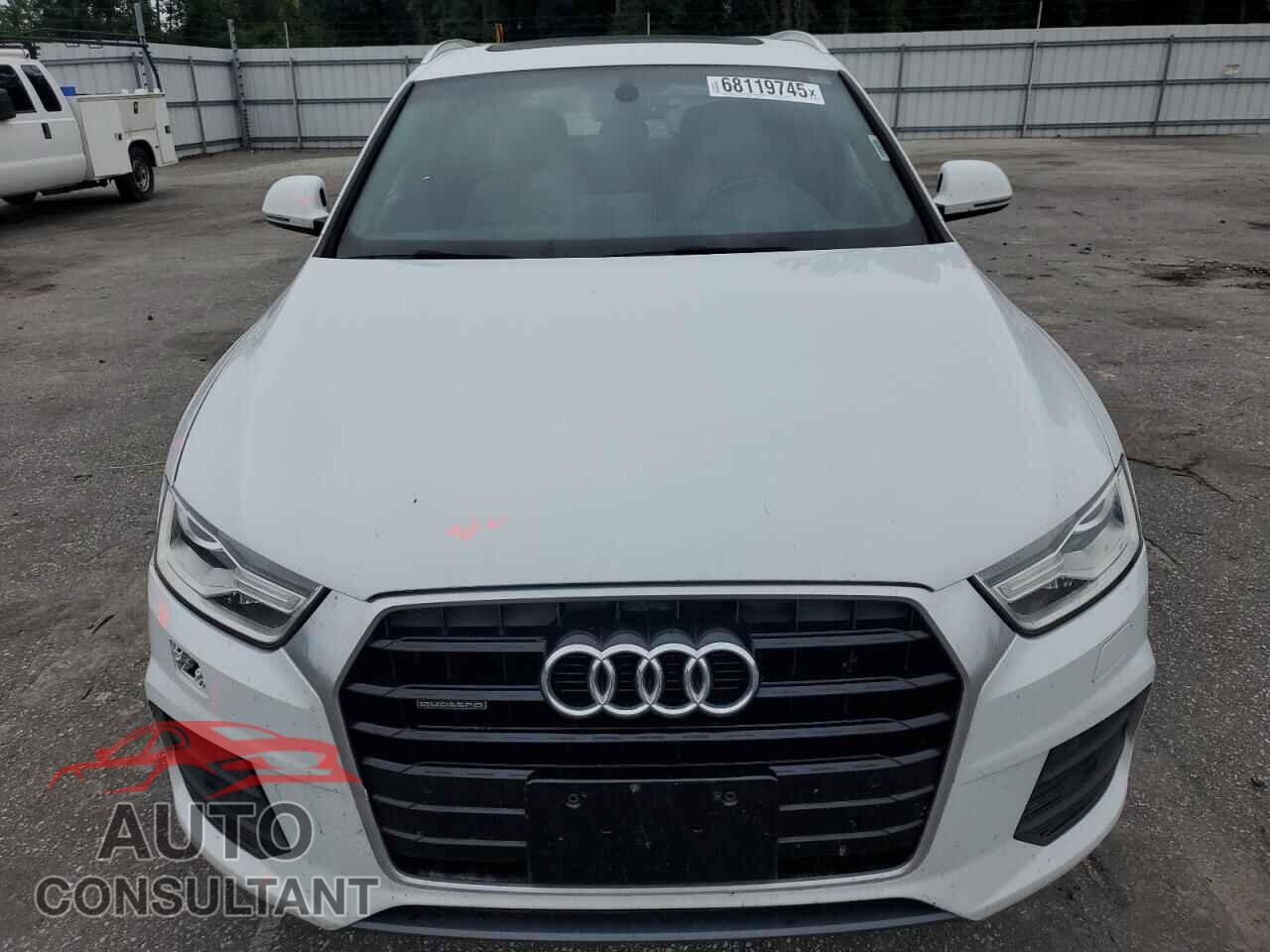 AUDI Q3 2017 - WA1JCCFS9HR001557