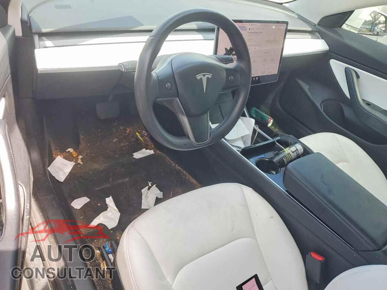 TESLA MODEL 3 2020 - 5YJ3E1EBXLF720233