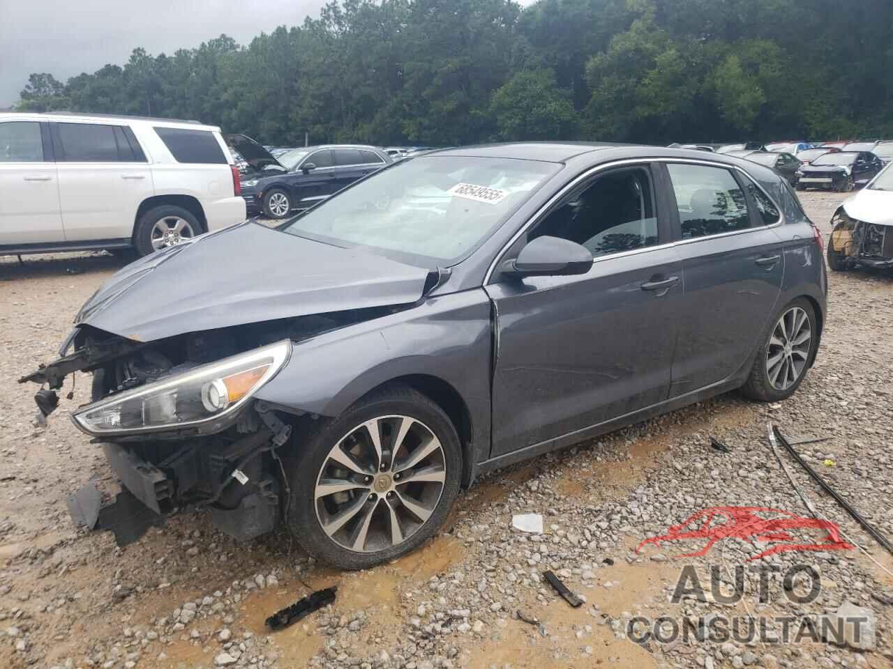 HYUNDAI ELANTRA 2018 - KMHH35LE0JU021371