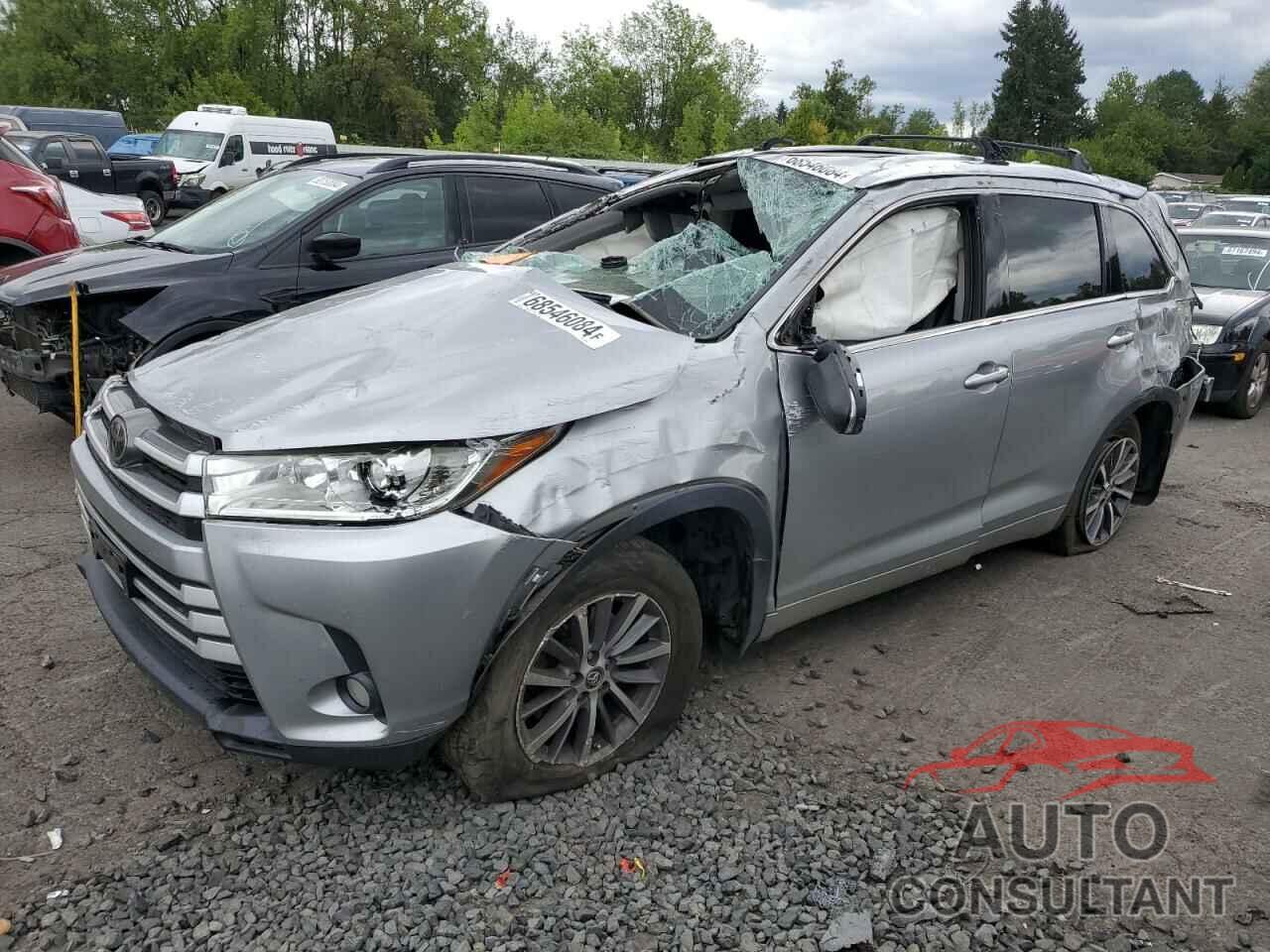 TOYOTA HIGHLANDER 2017 - 5TDJZRFH8HS400943