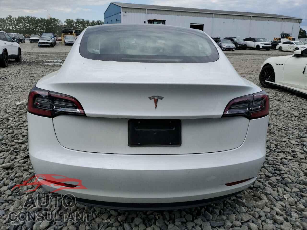 TESLA MODEL 3 2023 - 5YJ3E1EA7PF640031