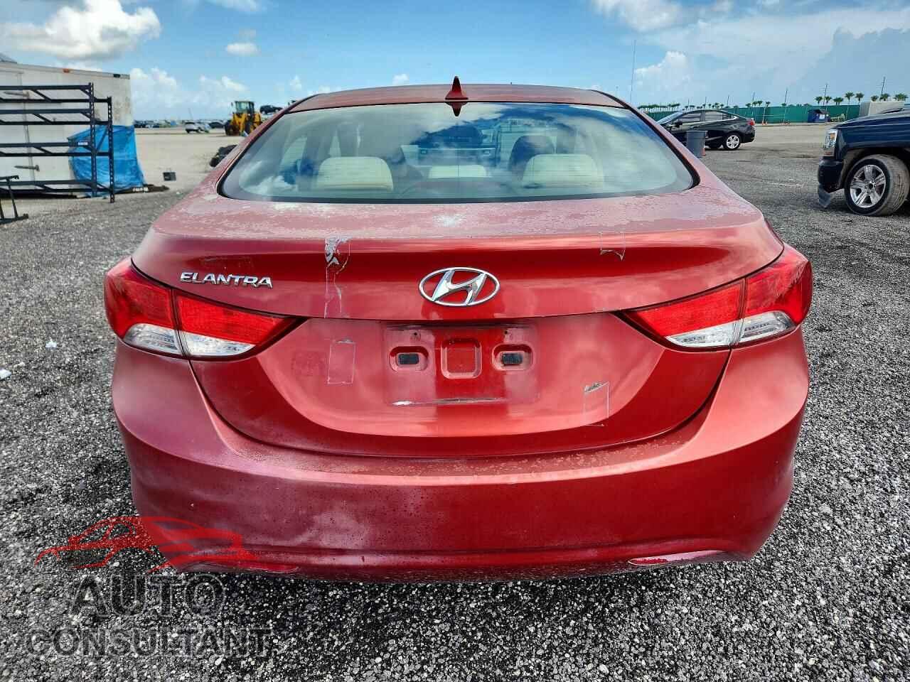 HYUNDAI ELANTRA 2013 - KMHDH4AE5DU620607