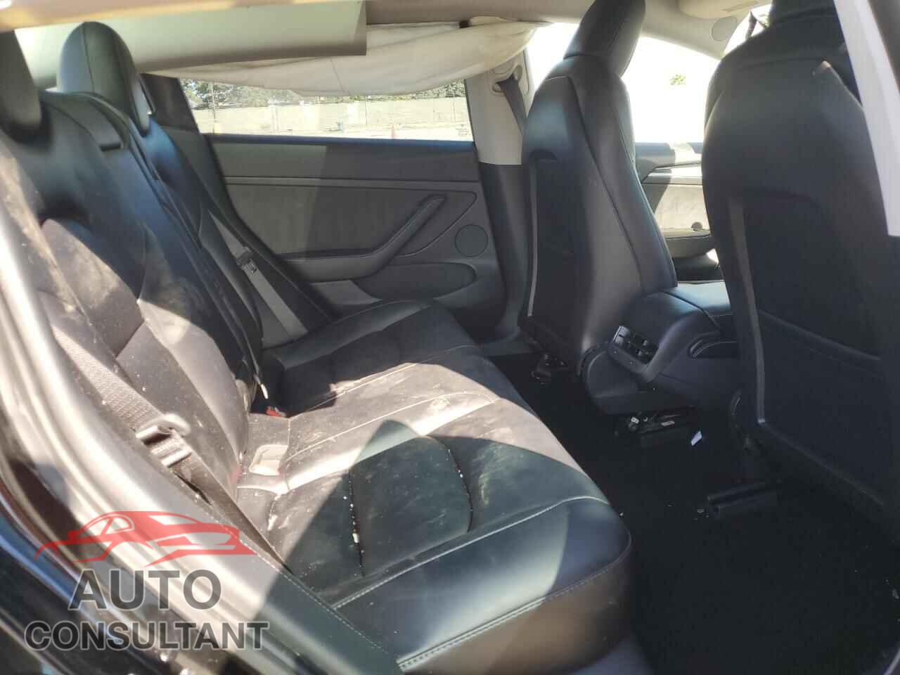 TESLA MODEL 3 2021 - 5YJ3E1EB0MF045297
