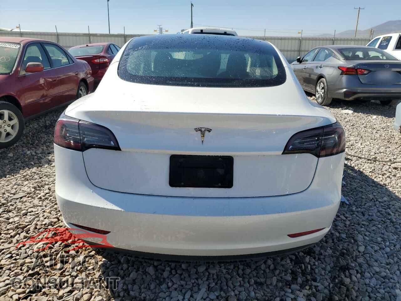 TESLA MODEL 3 2023 - 5YJ3E1EA2PF460228