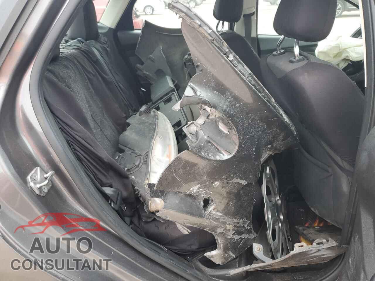 FORD FOCUS 2012 - 1FAHP3F2XCL190505