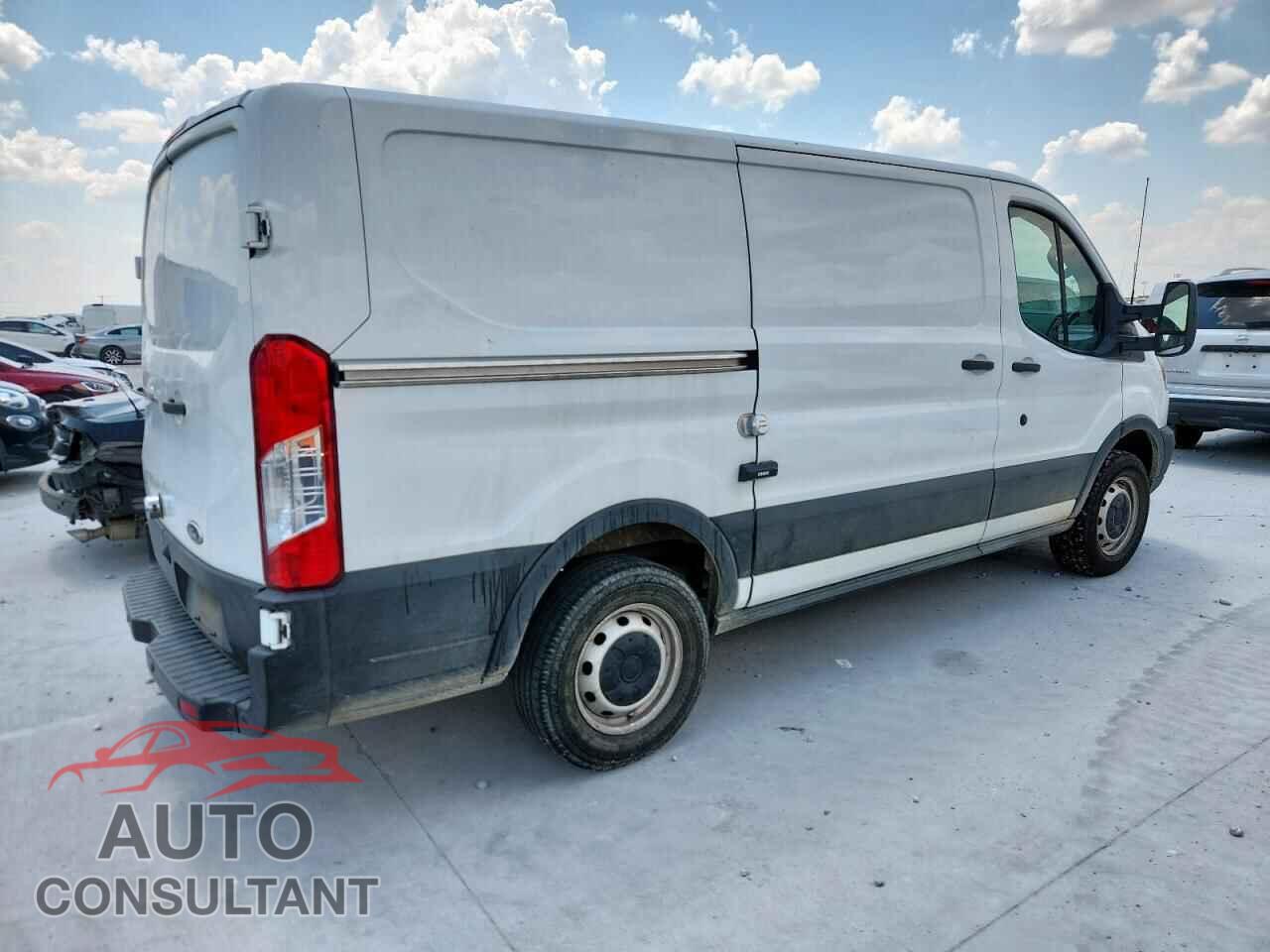FORD TRANSIT 2019 - 1FTYR1YM8KKB61421