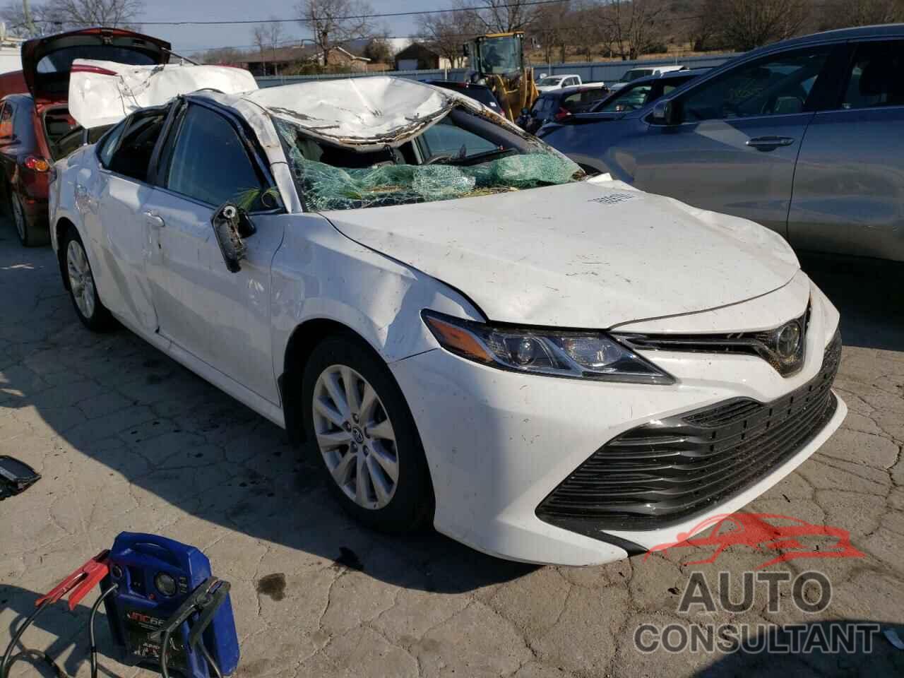 TOYOTA CAMRY 2018 - 4T1B11HK7JU116335