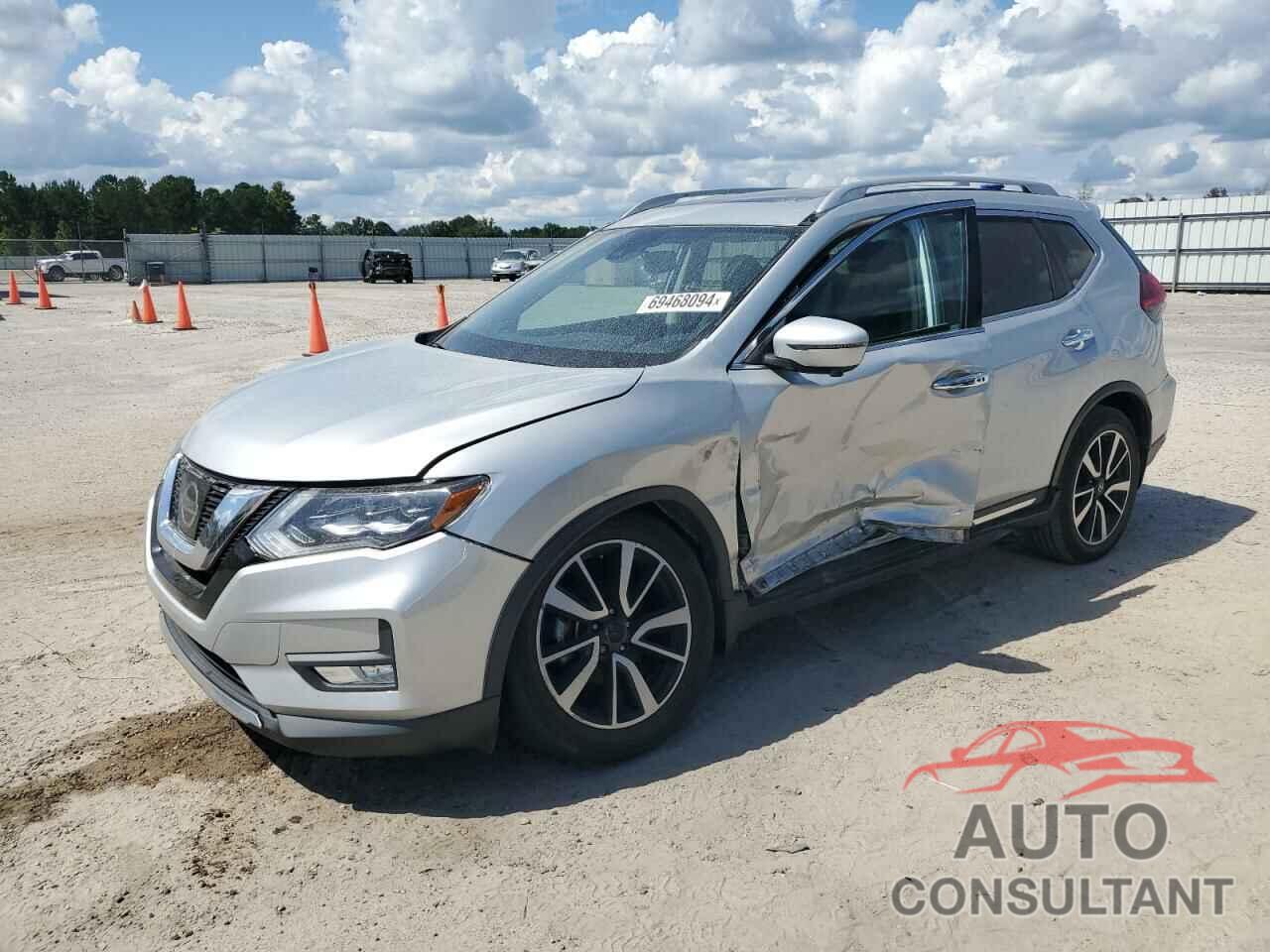 NISSAN ROGUE 2017 - 5N1AT2MT5HC757851