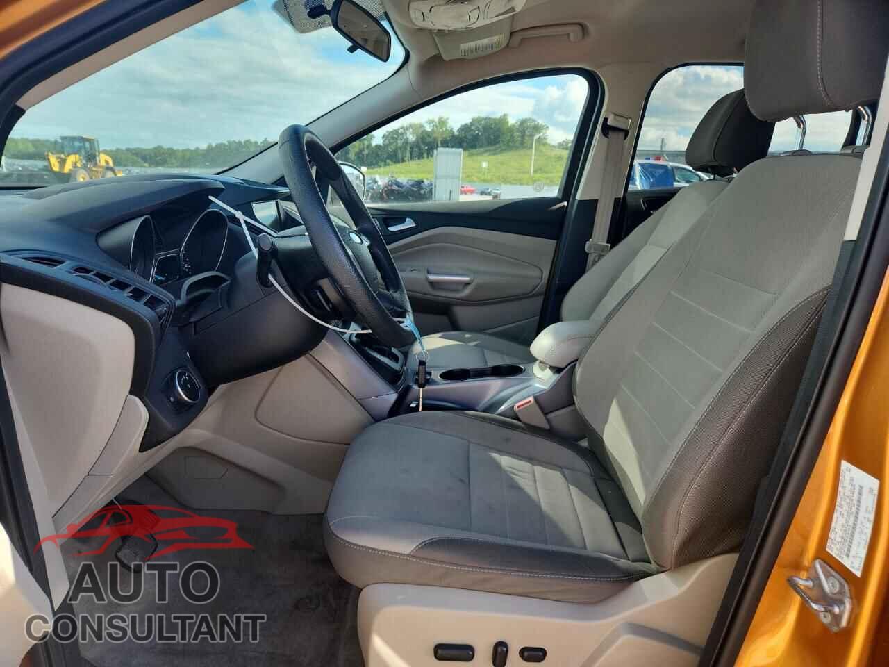 FORD ESCAPE 2016 - 1FMCU9G98GUA14575