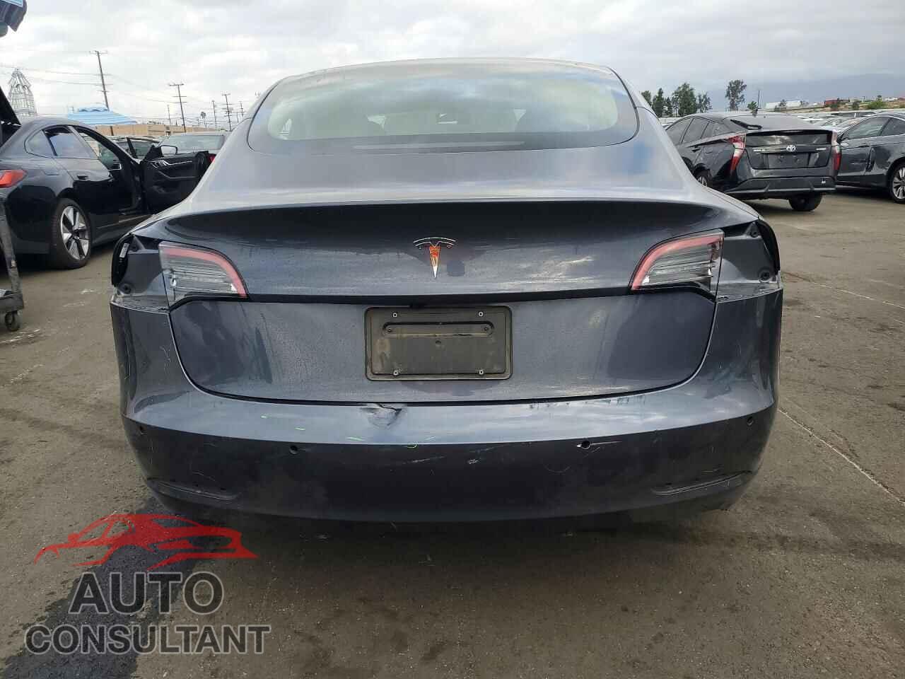 TESLA MODEL 3 2023 - 5YJ3E1EA5PF686604