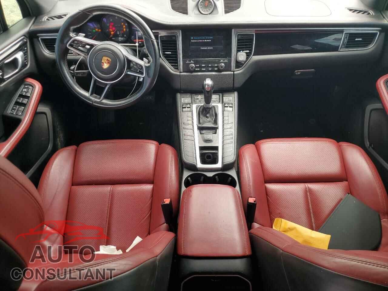 PORSCHE MACAN 2018 - WP1AA2A51JLB19214