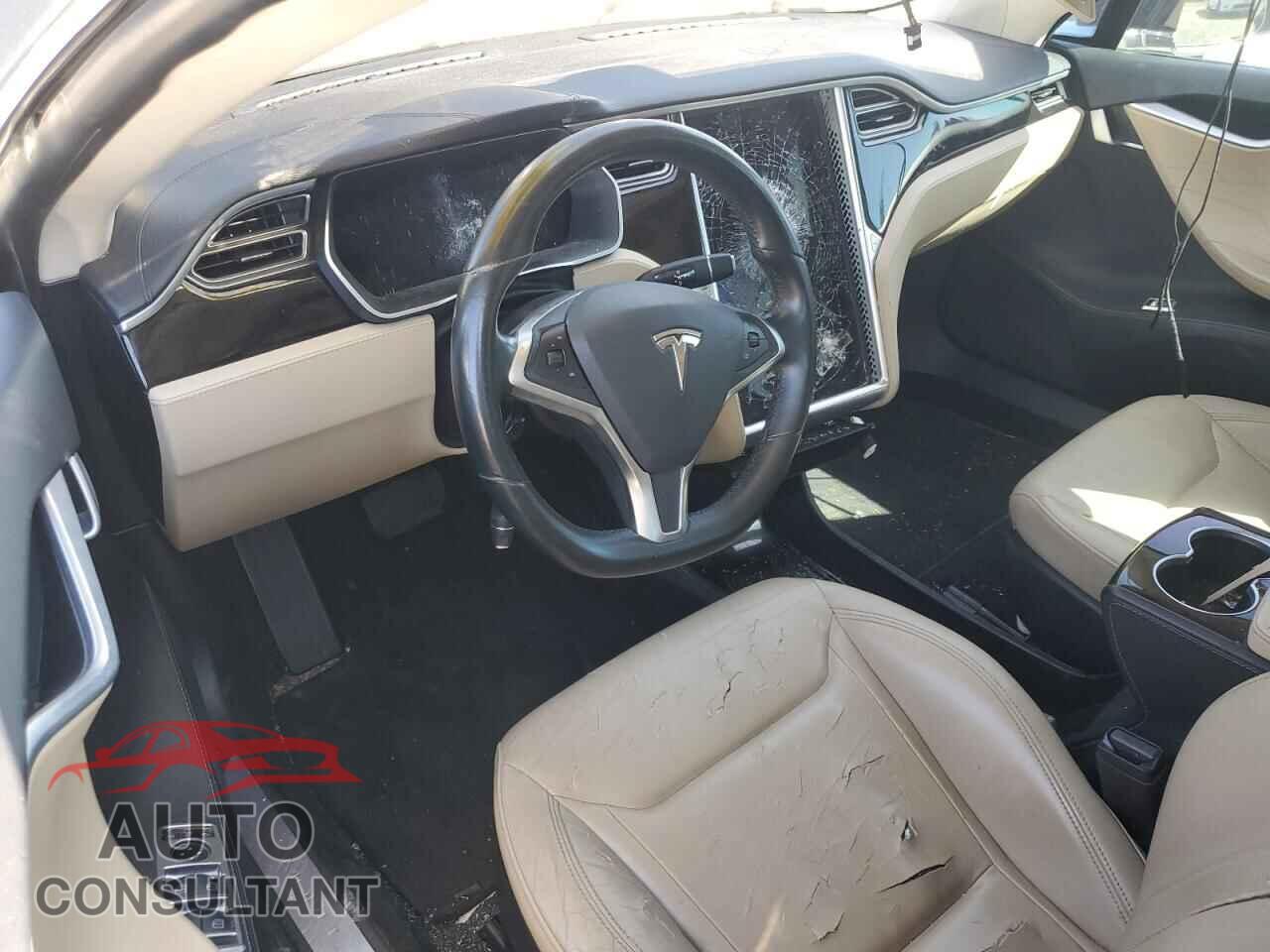 TESLA MODEL S 2015 - 5YJSA1S28FF082757