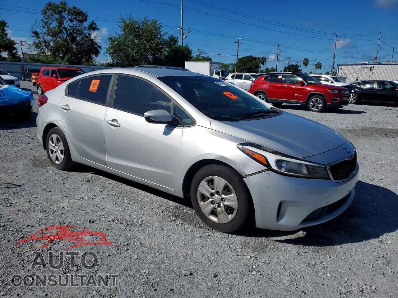 KIA FORTE 2017 - 3KPFK4A79HE090677