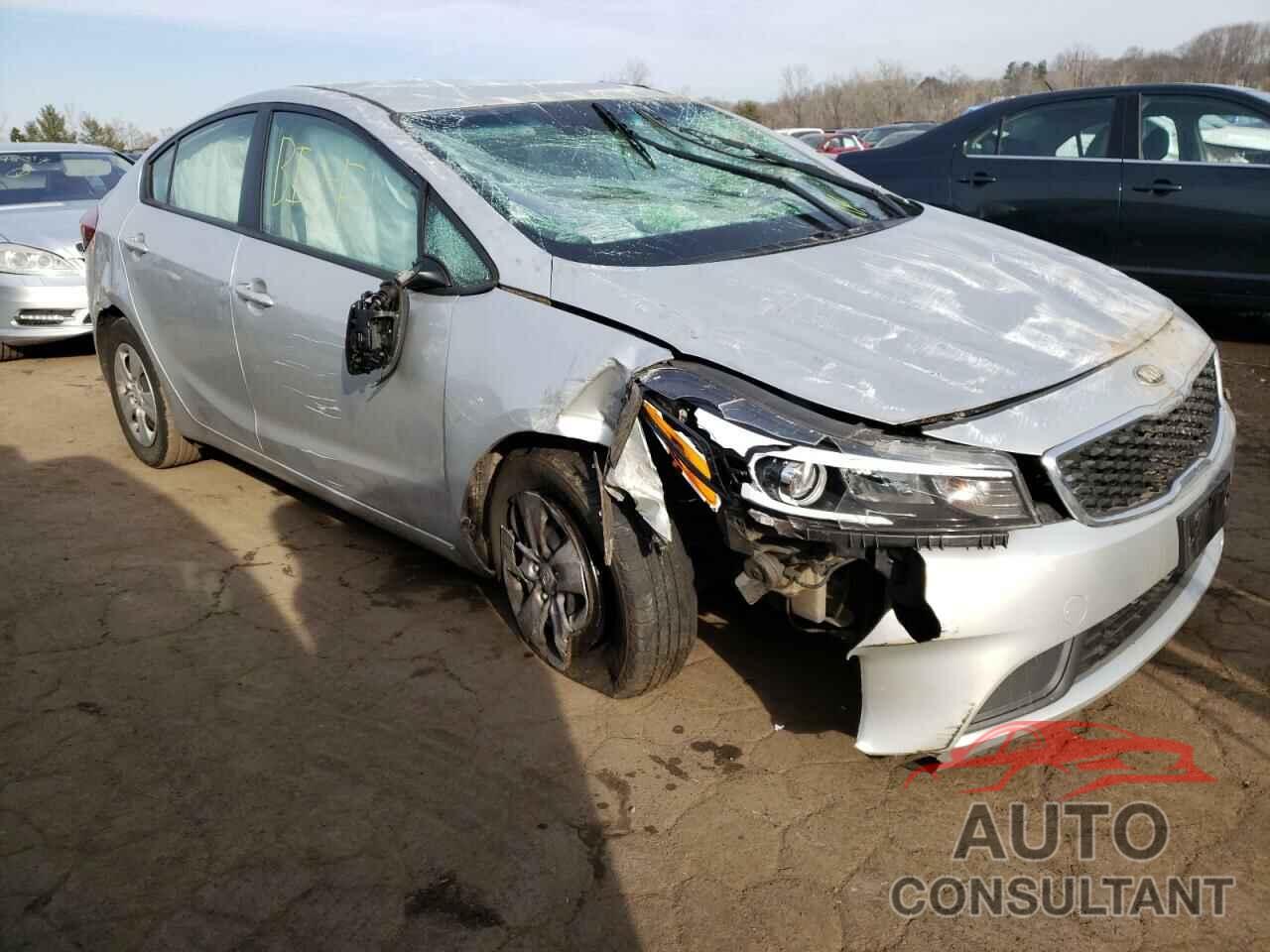 KIA FORTE 2018 - 3KPFK4A79JE273163