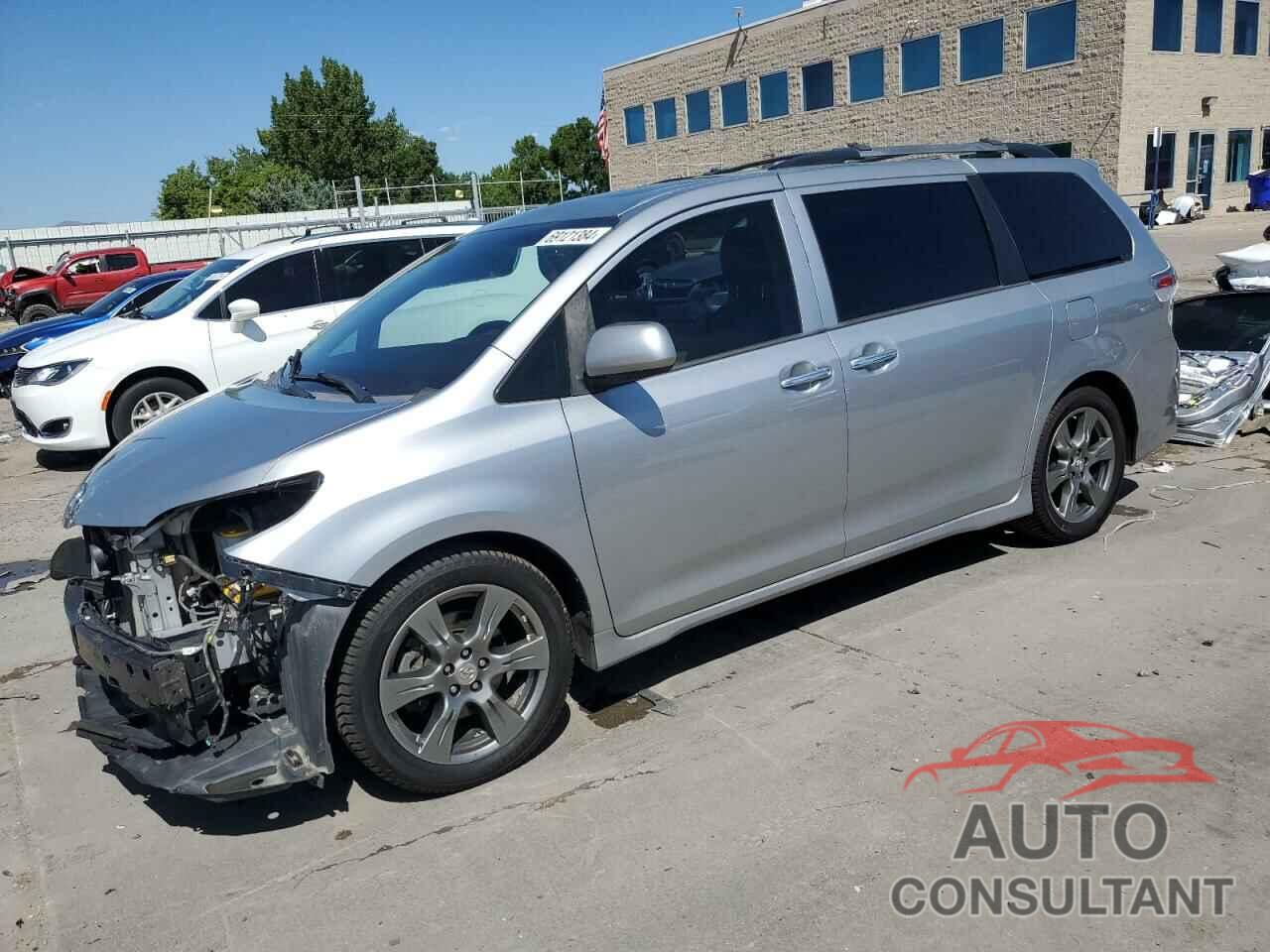 TOYOTA SIENNA 2017 - 5TDXZ3DC4HS850586