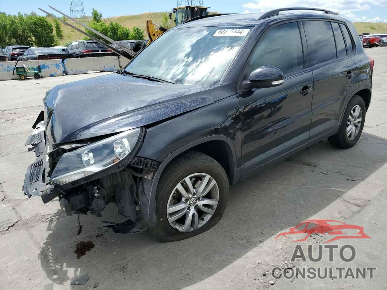 VOLKSWAGEN TIGUAN 2016 - WVGBV7AX5GW578953