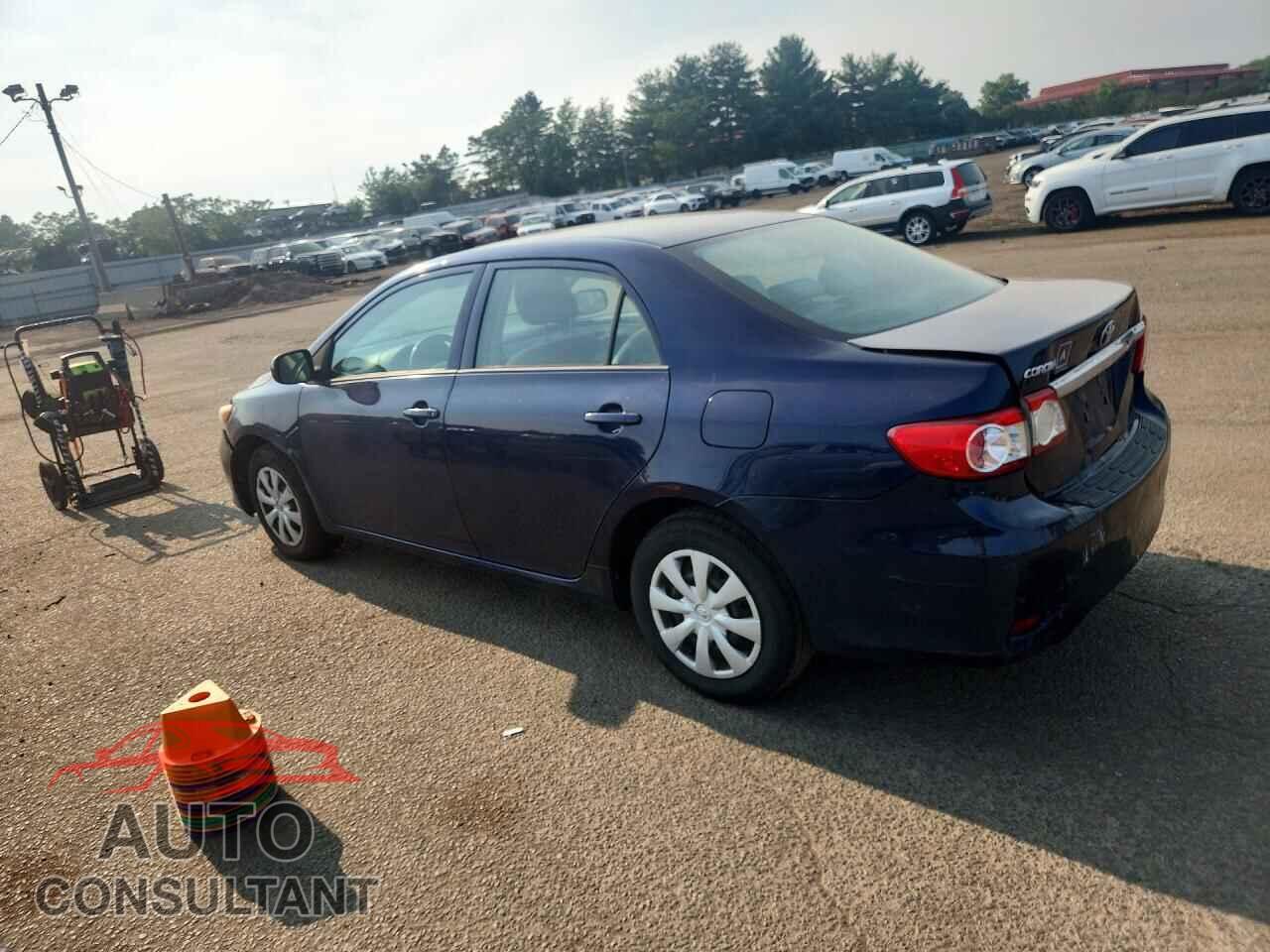 TOYOTA COROLLA 2013 - 2T1BU4EE9DC968294