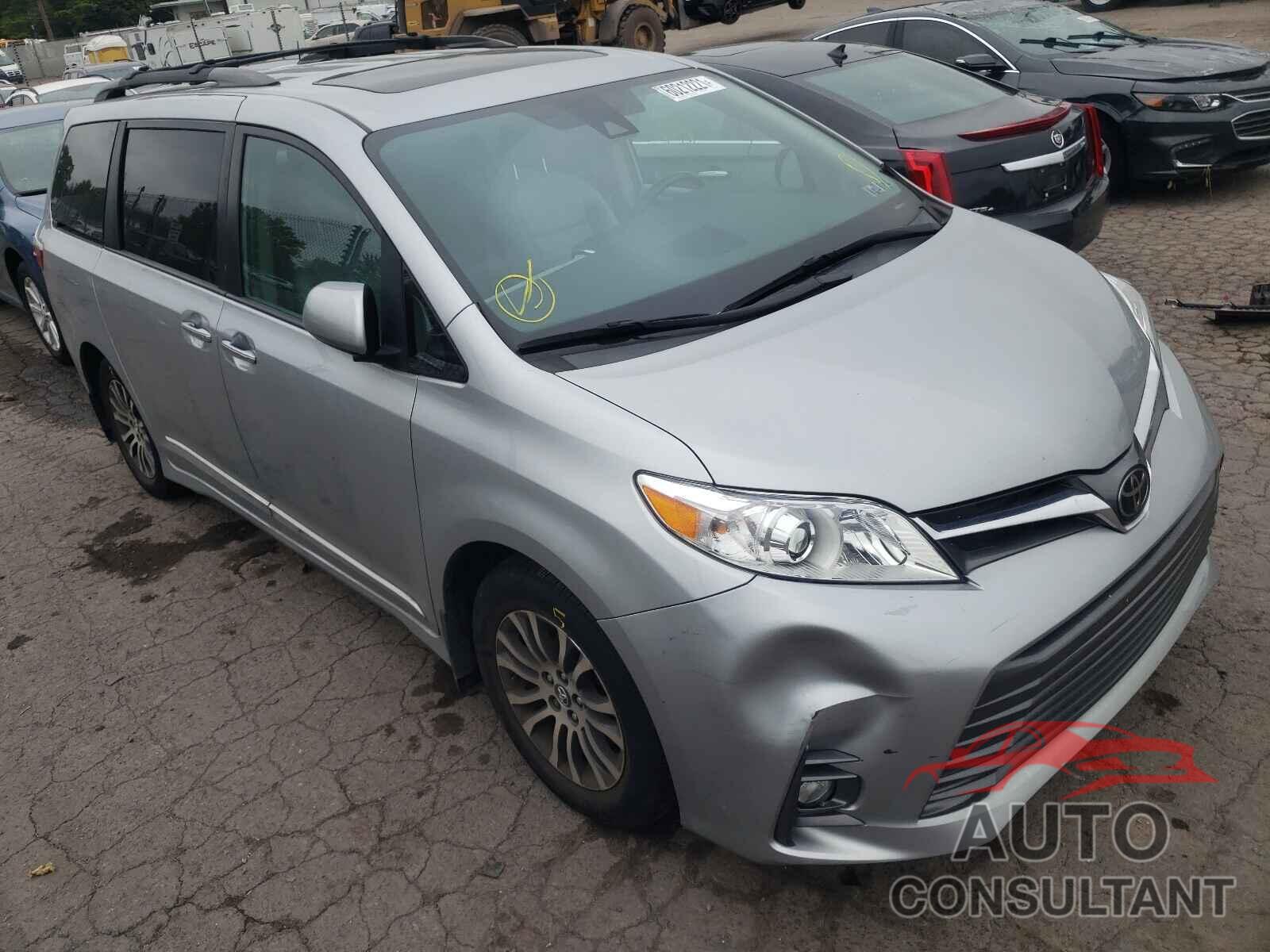 TOYOTA SIENNA 2019 - 5TDYZ3DC7KS965985