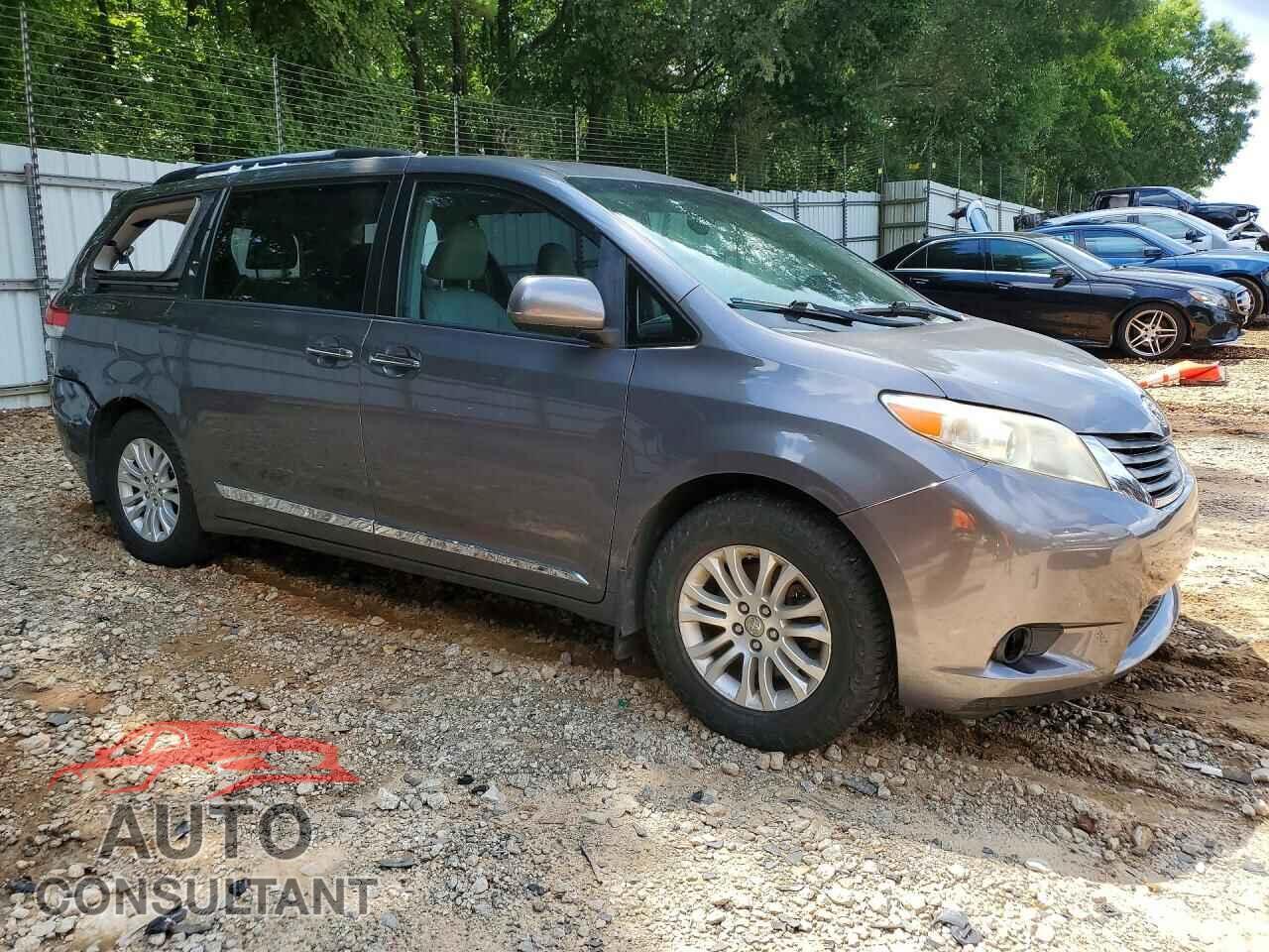 TOYOTA SIENNA 2011 - 5TDYK3DC2BS038459