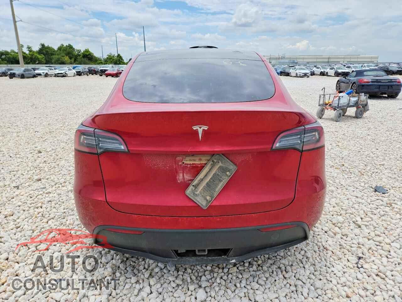 TESLA MODEL Y 2024 - 7SAYGDED3RF024862