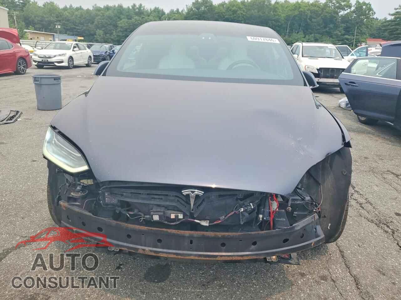 TESLA MODEL X 2019 - 5YJXCBE40KF185586