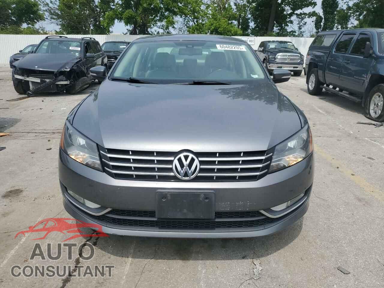 VOLKSWAGEN PASSAT 2014 - 1VWCS7A3XEC119475